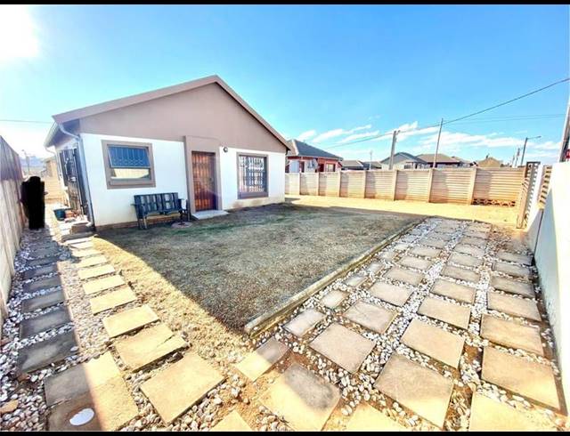 3 BEDROOM HOUSE FOR SALE IN WITPOORTJIE